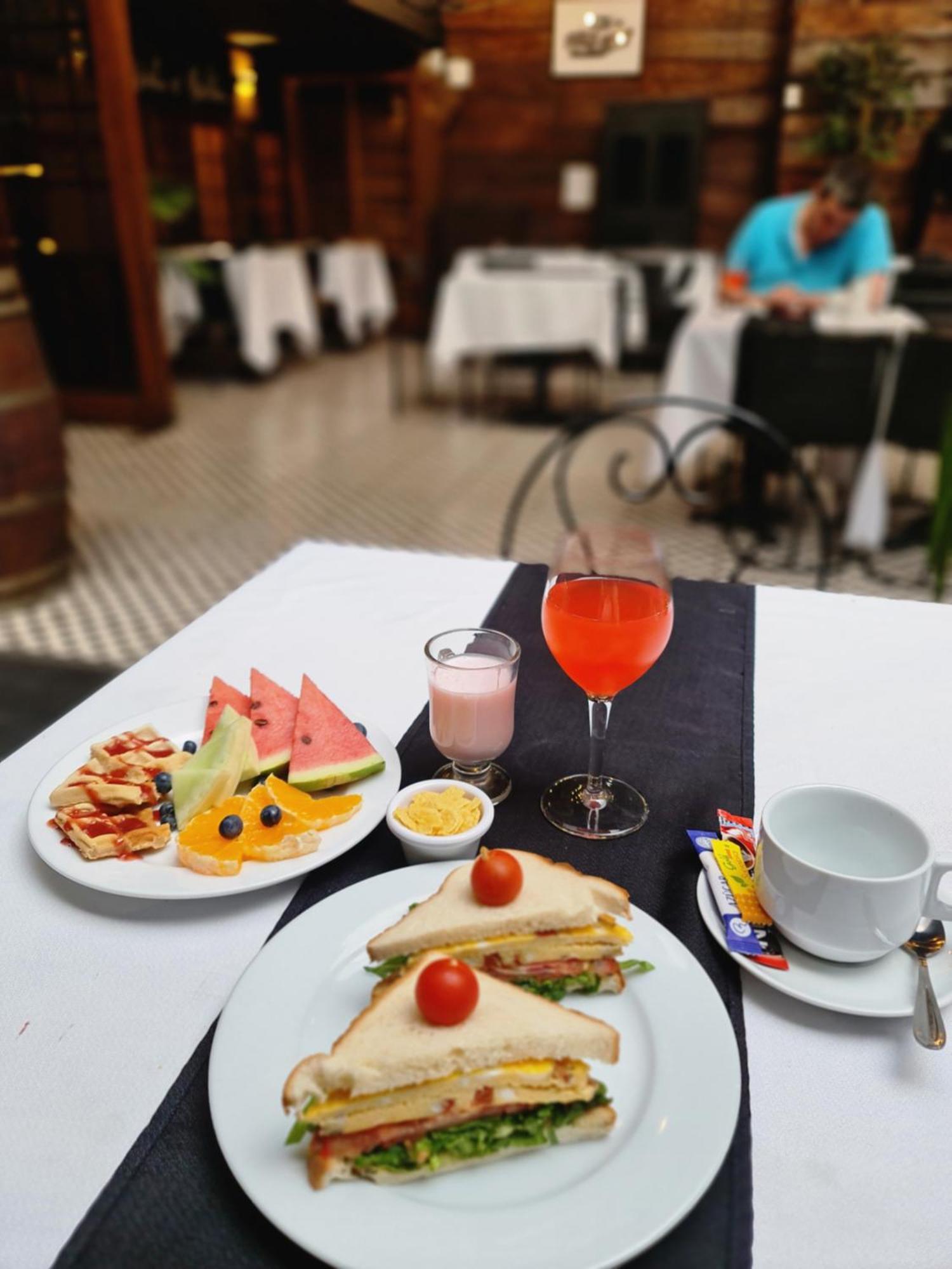 Tremo Santa Maria 281 Hotel Santiago Ngoại thất bức ảnh