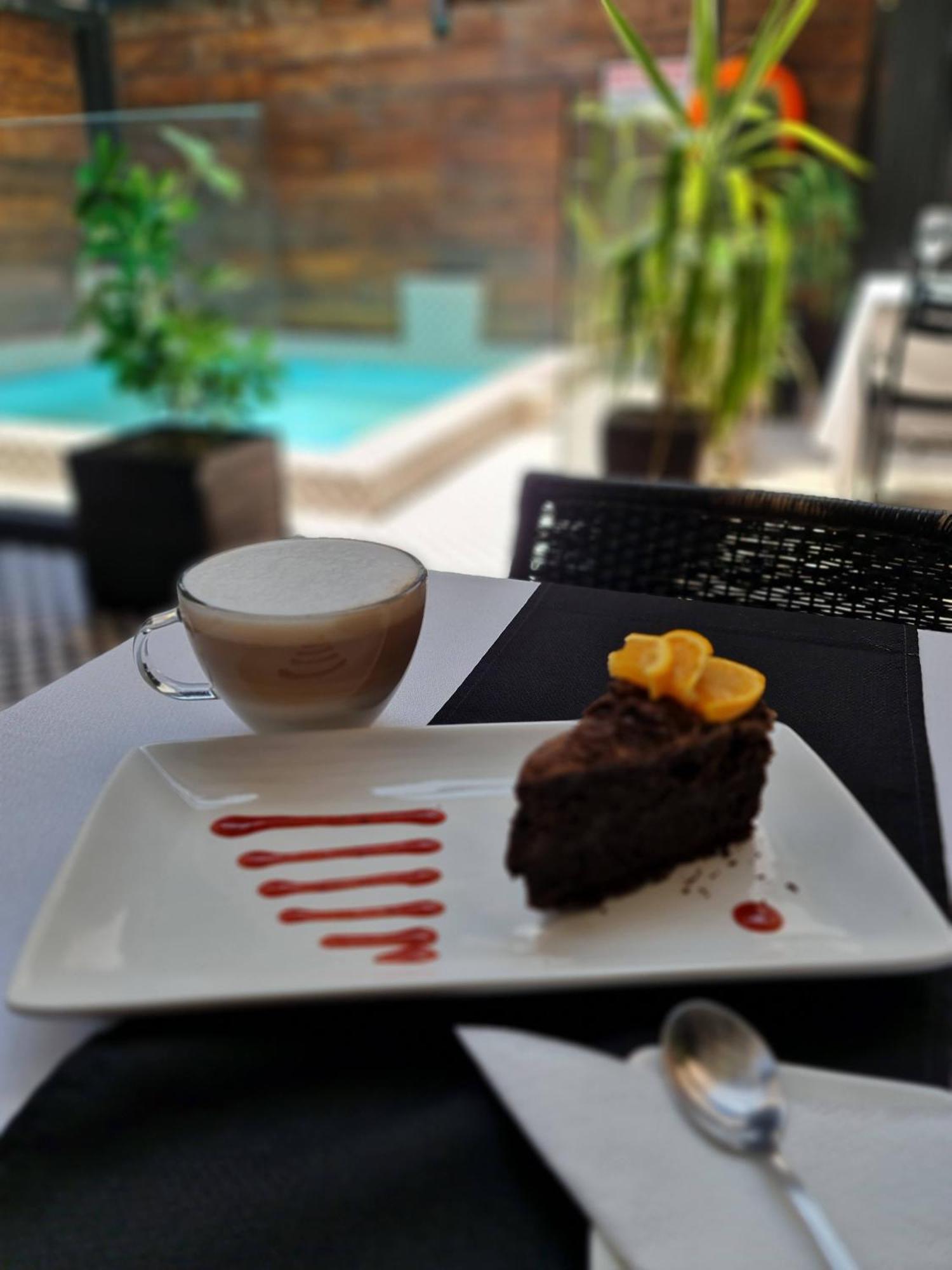 Tremo Santa Maria 281 Hotel Santiago Ngoại thất bức ảnh